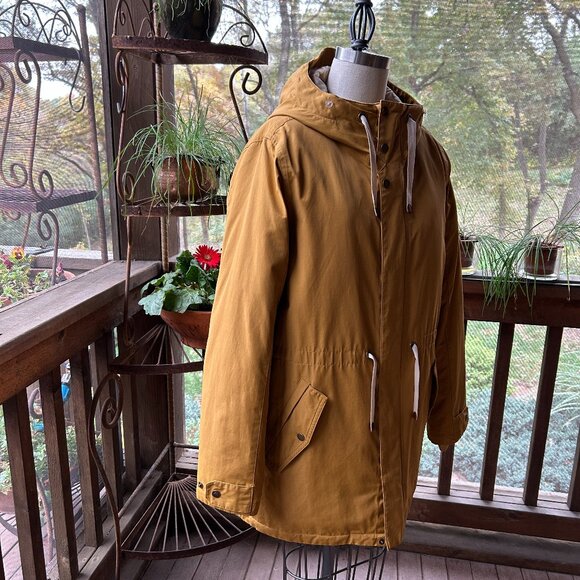 Burton Women's Saxton Parka (Like New) - Picture 11 of 16